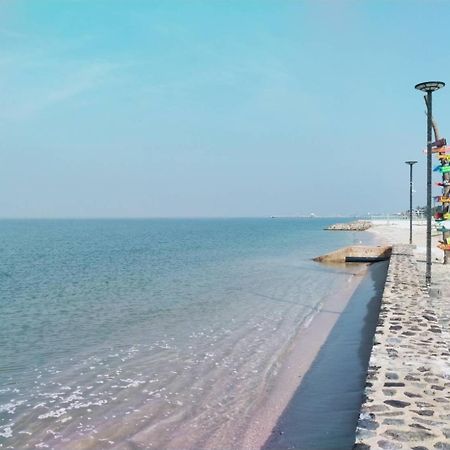 Beach Walk Boutique Resort Банг Саен Экстерьер фото