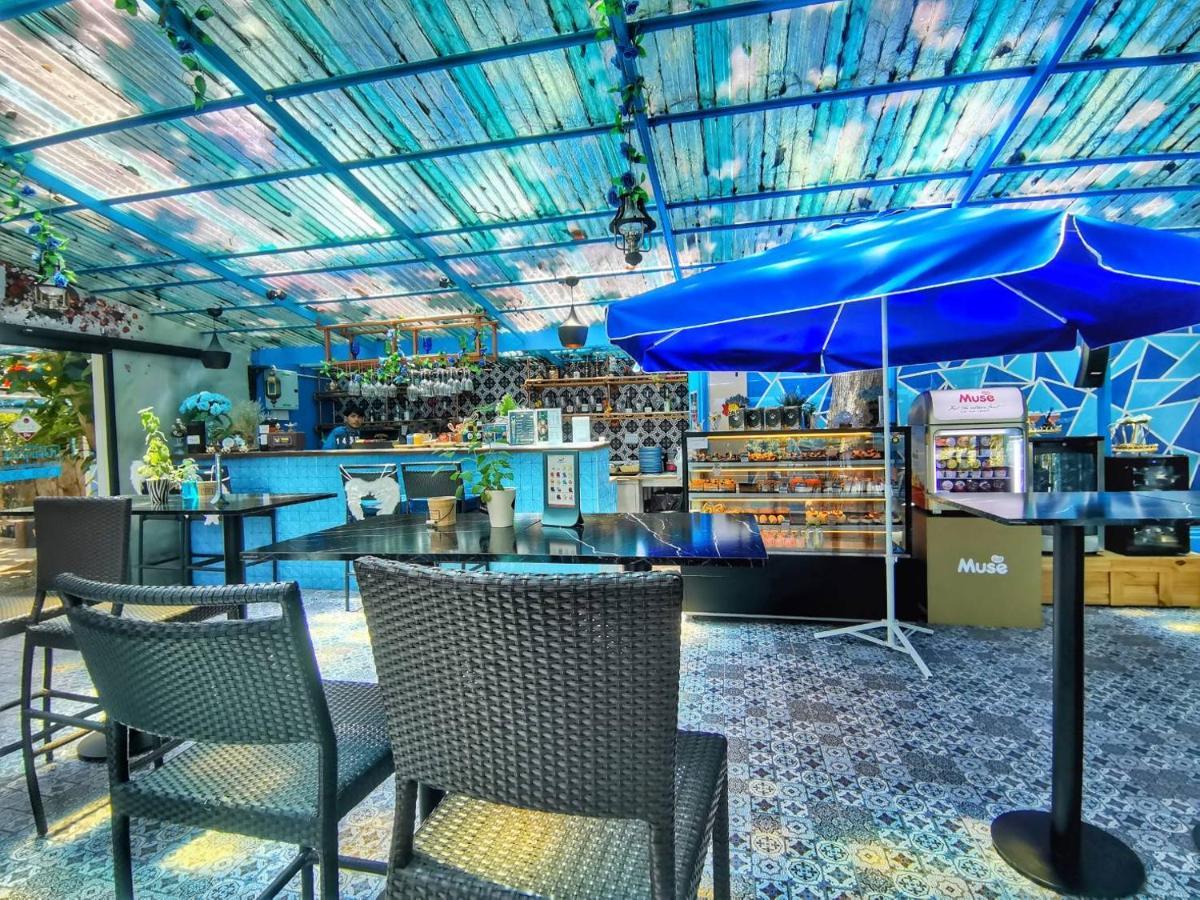 Beach Walk Boutique Resort Банг Саен Экстерьер фото